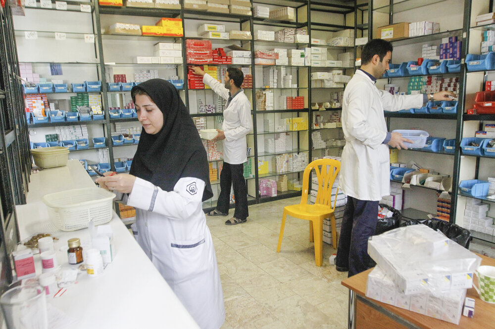 داروسازان، حلقه واسط سلامت