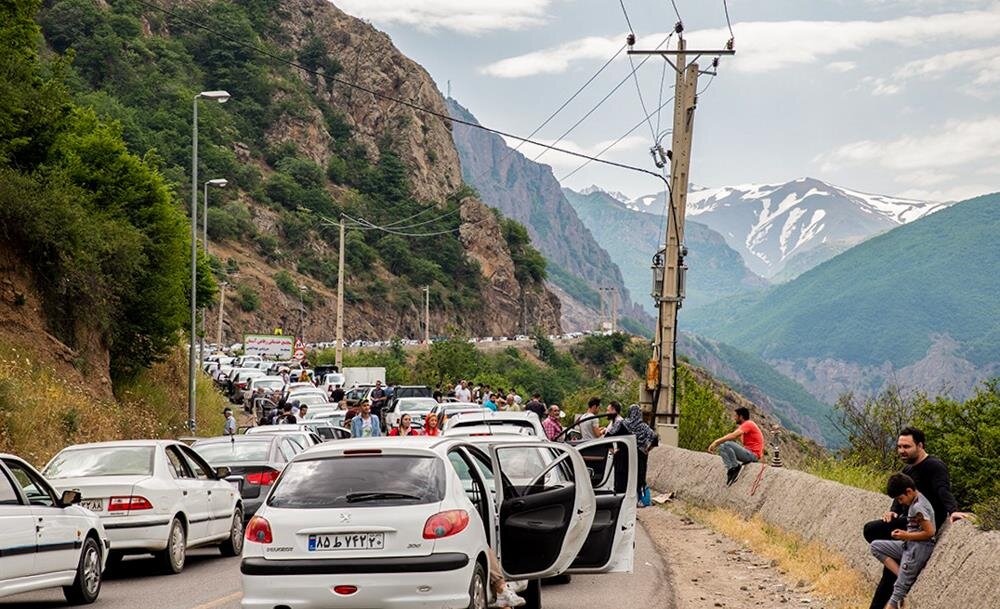 از کدام سونامی حرف می‌زنید؟
