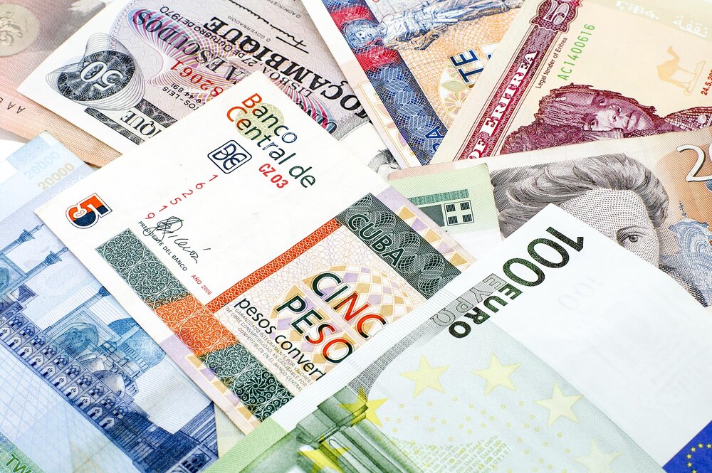 سپرده‌های ایران نزد بانک‌های خارجی کاهش یافت