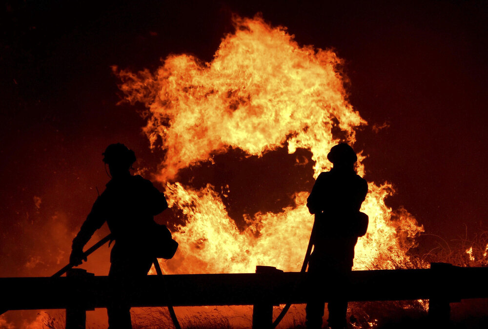 ساختمان شماره ۲ شورای اسلامی شهر تهران آتش گرفت