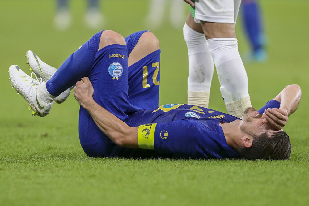 کاپیتان استقلال جایگاهش را از دست داد
