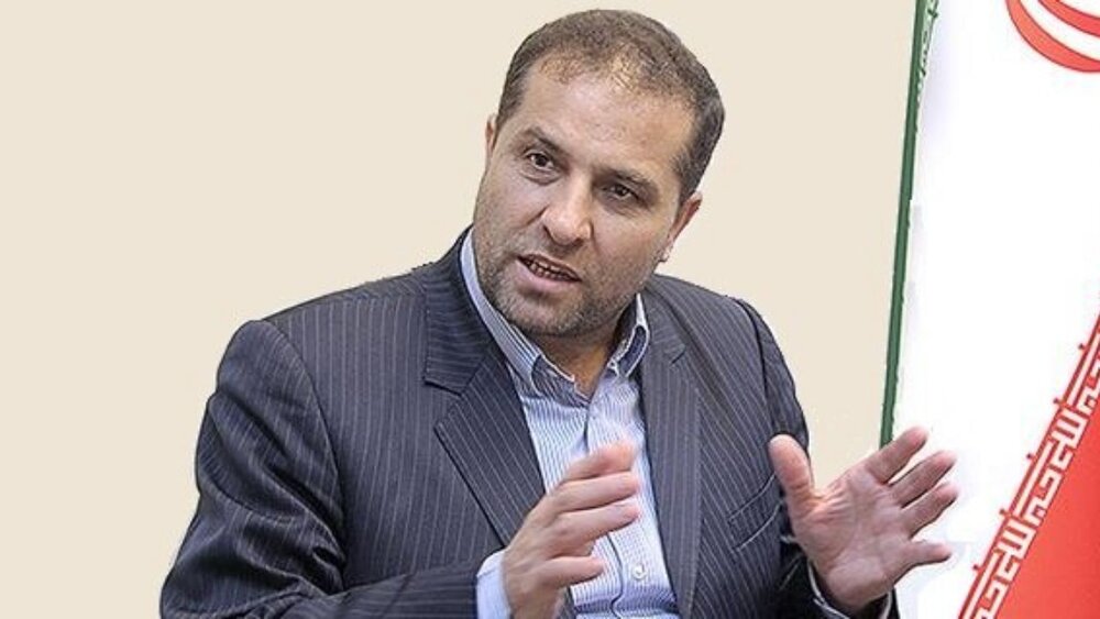 بازنشستگان نیازمند حمایت هستند و مجلس در کنار آنهاست