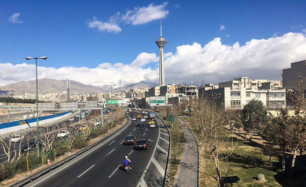 کیفیت هوای تهران در شرایط سالم است
