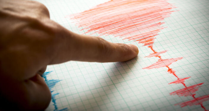 دستور وزیر کار برای کمک به زلزله‌زدگان خوزستان