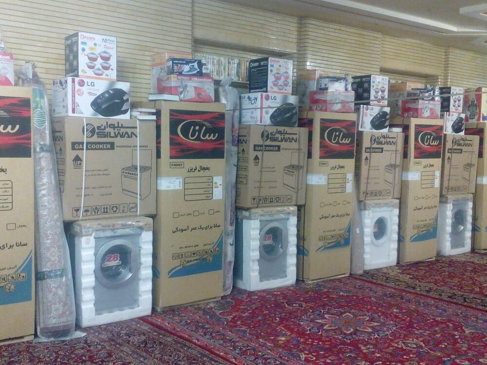 اهدای ۱۰۰ سری جهیزیه به زوج‌های نیازمند لرستان
