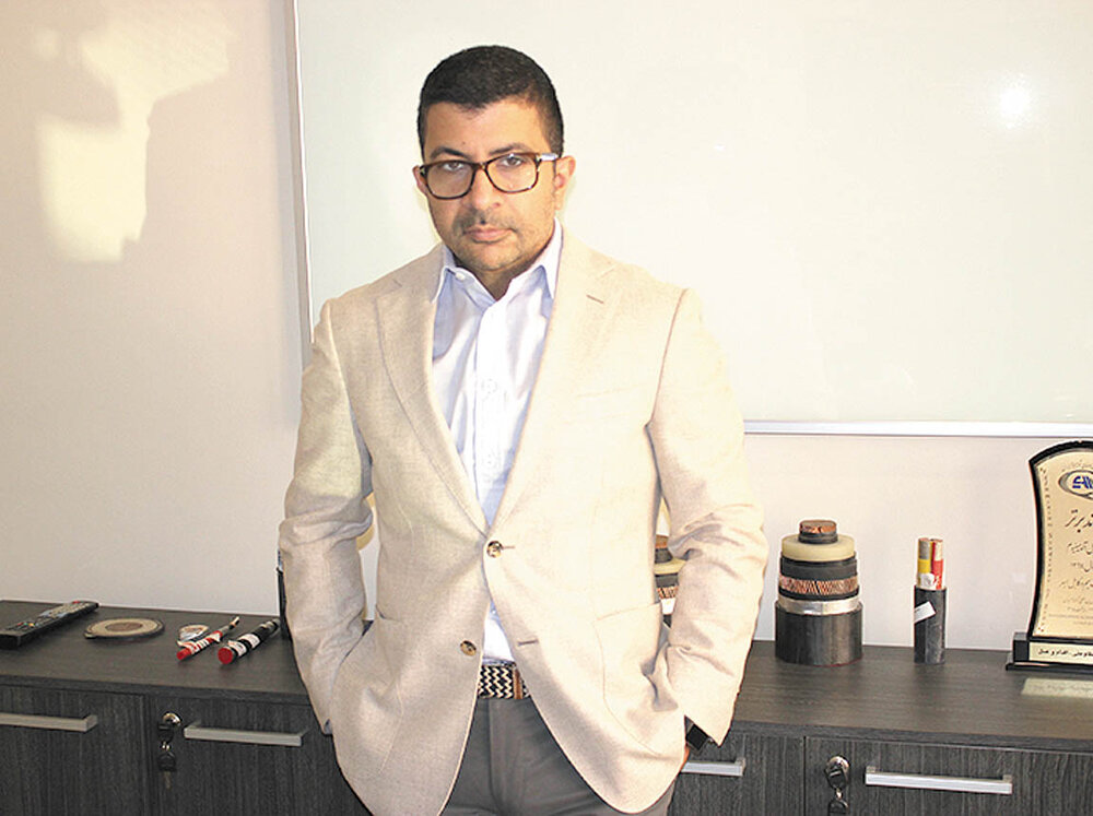 درآمد ۱۵ میلیارد دلاری از محل اخذ مالیات از صادرکنندگان مواد خام