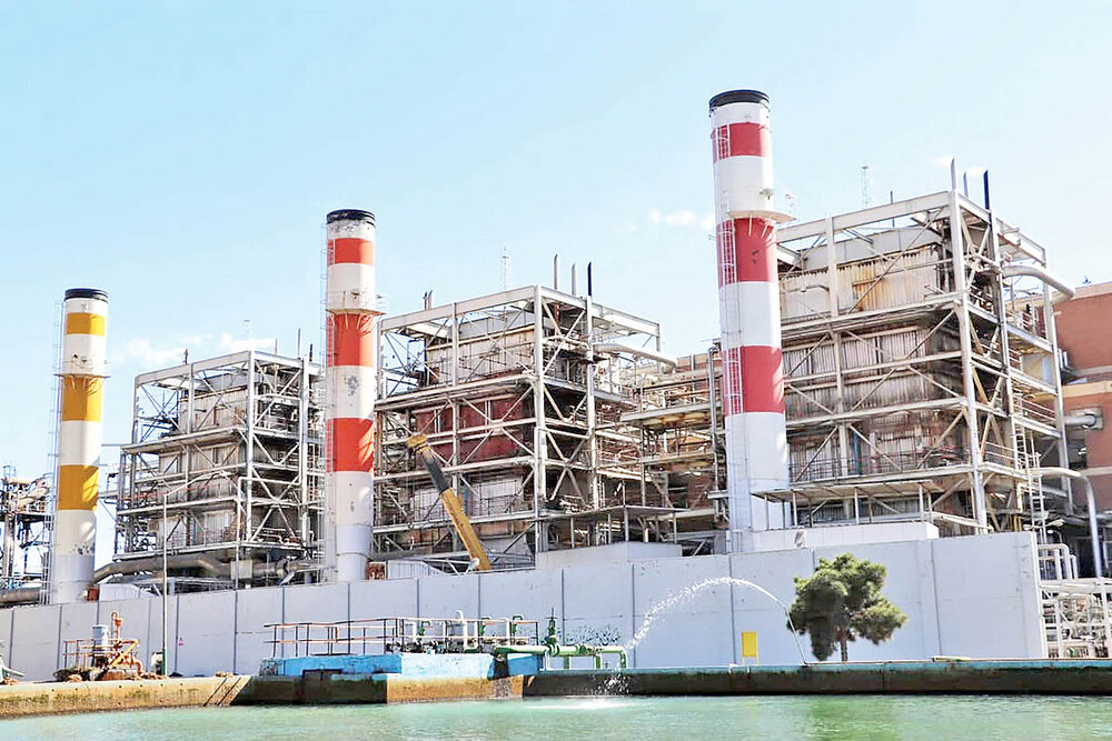 رصد آلایندگی نیروگاه‌های برق تهران