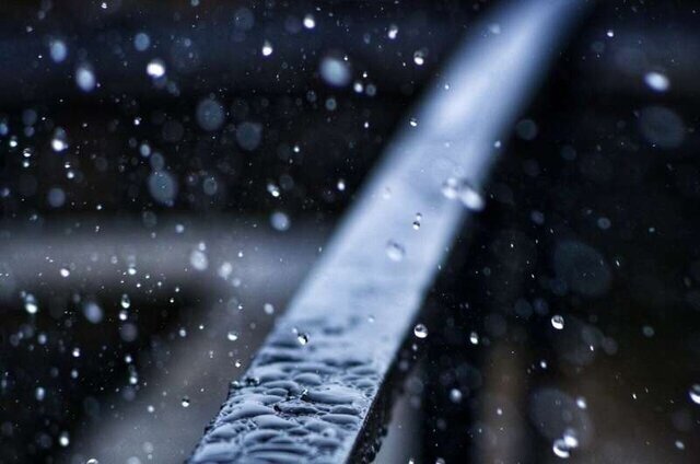 ساخت سامانه‌ تولید آب از باران برای مصرف آزمایشگاه‌ها