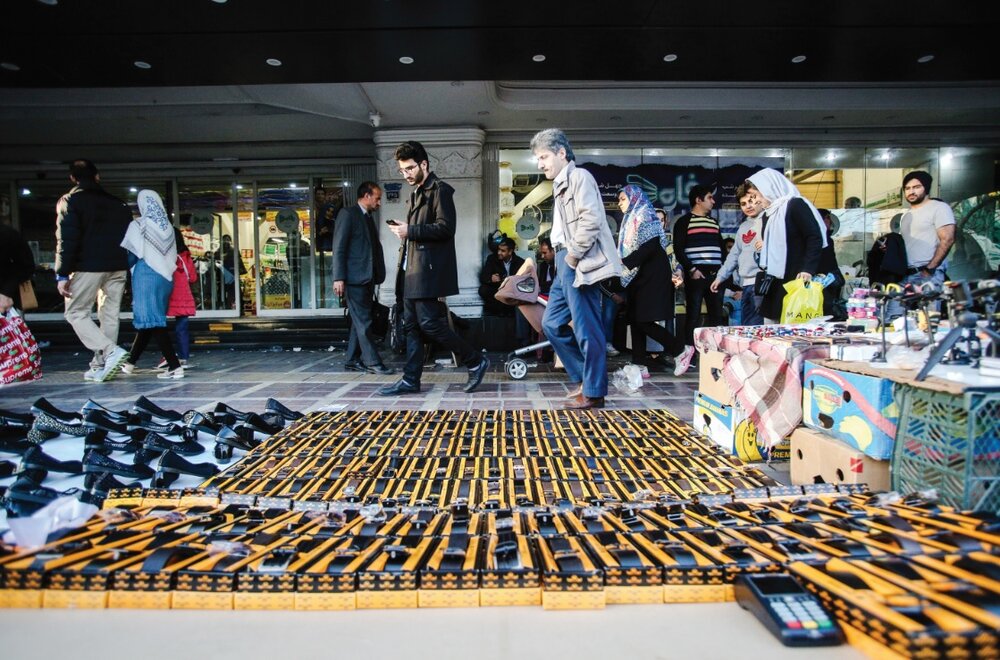 آیا دستفروشی شغل رسمی محسوب خواهد شد؟