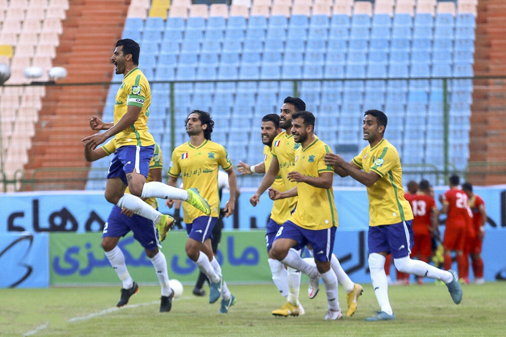 غیبت ۴ بازیکن صنعت نفت مقابل هوادار