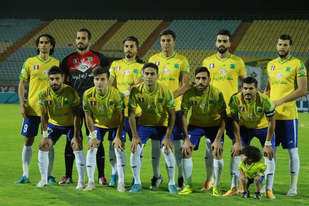 نفت آبادان همچنان اسیر بلاتکلیفی