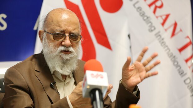 عدم خرید واگن و تامین اتوبوس، عوامل آلودگی هوا و ترافیک