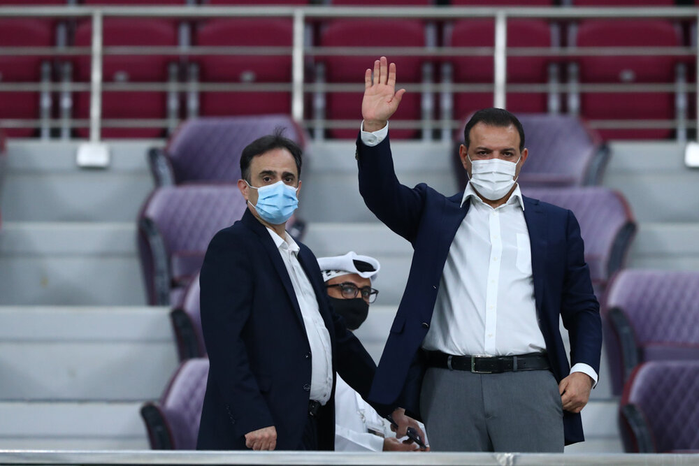 فدراسیون عزیزی خادم در آستانه فروپاشی