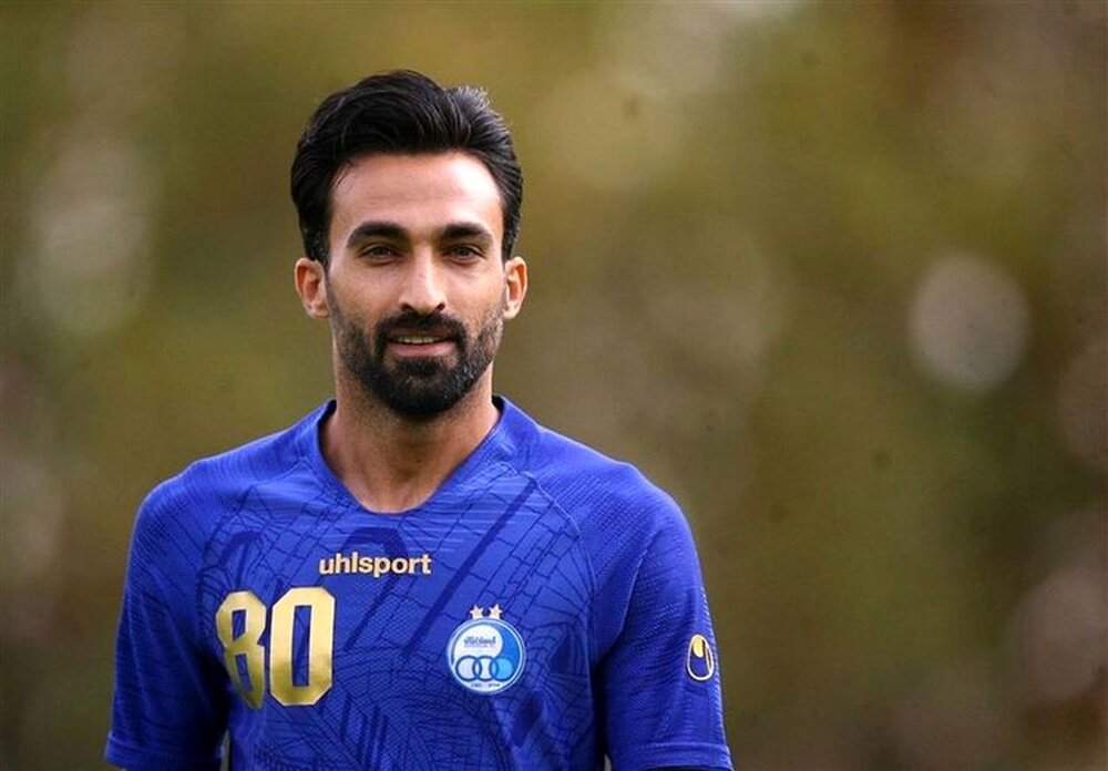 مدافع استقلال در لیست فروش فرهاد مجیدی