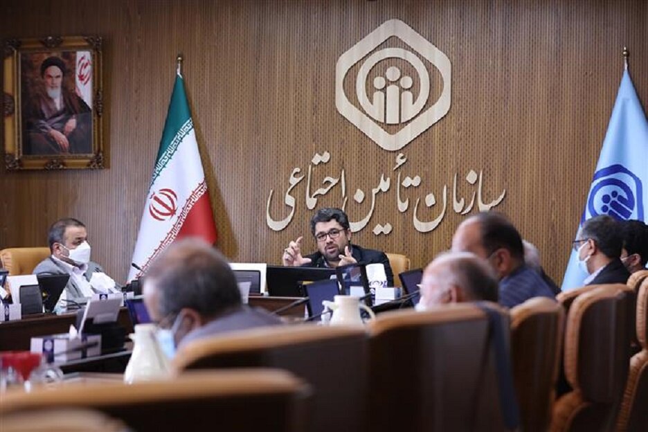 خدمت به جامعه شریف کارگری را با همه توان و ظرفیت دنبال می‌کنیم