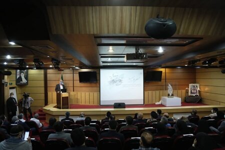 باید عادت کنیم با کرونا زندگی و پروتکل‌های بهداشتی را رعایت کنیم