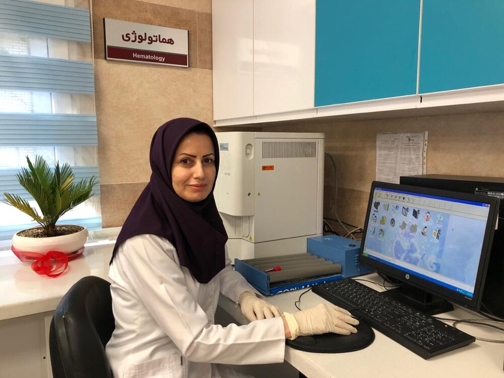 کارکنان علوم آزمایشگاه در معرض ویروس کرونا