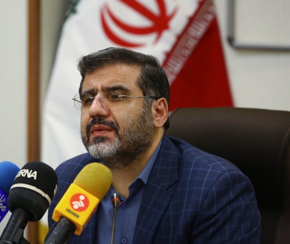 اساس مبارزه ما از جنس فرهنگی است