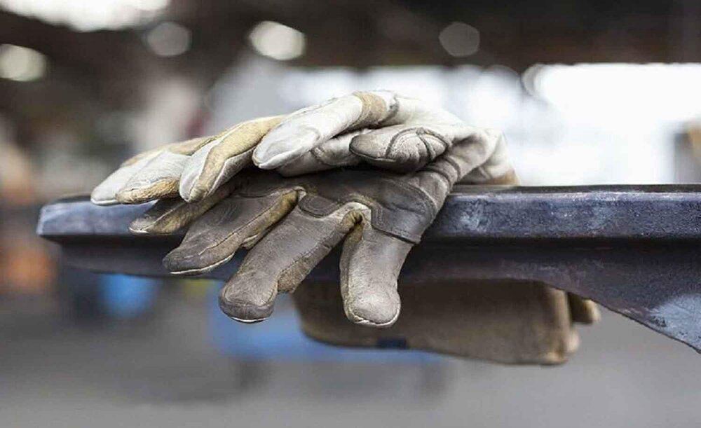 کارگران فصلی را در ماه‌های سرد سال دریابید