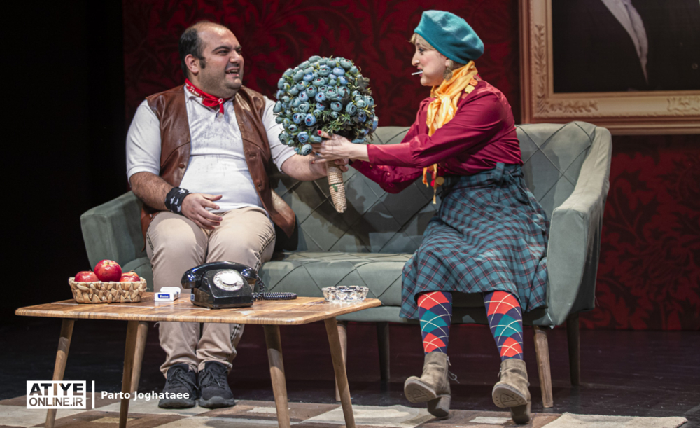 نمایش «بیماری خانواده میم»