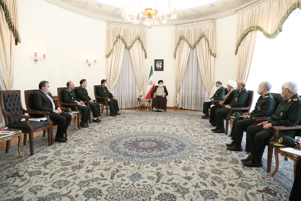 تلاش دولت با روحیه بسیجی برای گشایش در معیشت مردم 