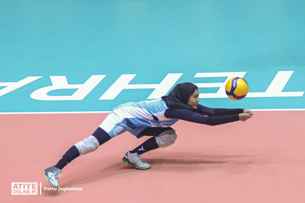 دیدار دو تیم والیبال زنان پیکان و مهرسان 