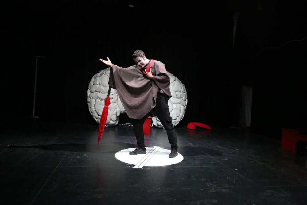 بازگشت تئاتر در بام ایران با «سالخوردگی»
