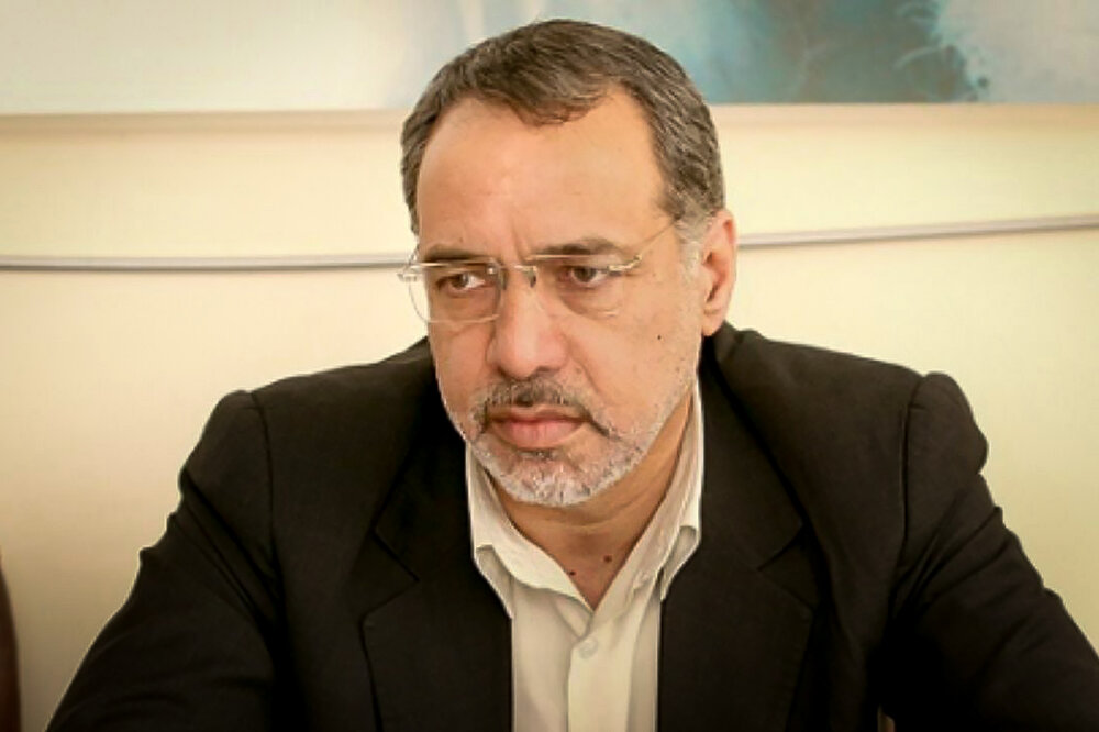 دولت در شرایط بحرانی تحویل رئیسی شد