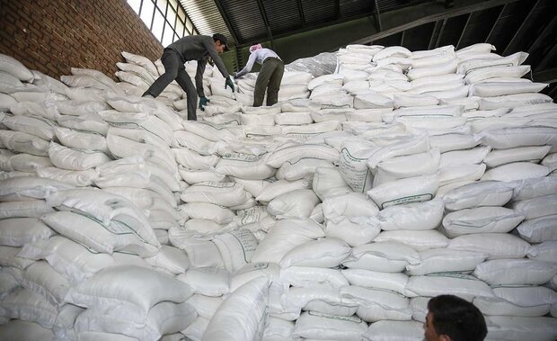 توزیع بیش از ۴۲ هزار تن آرد در روستاهای هرمزگان
