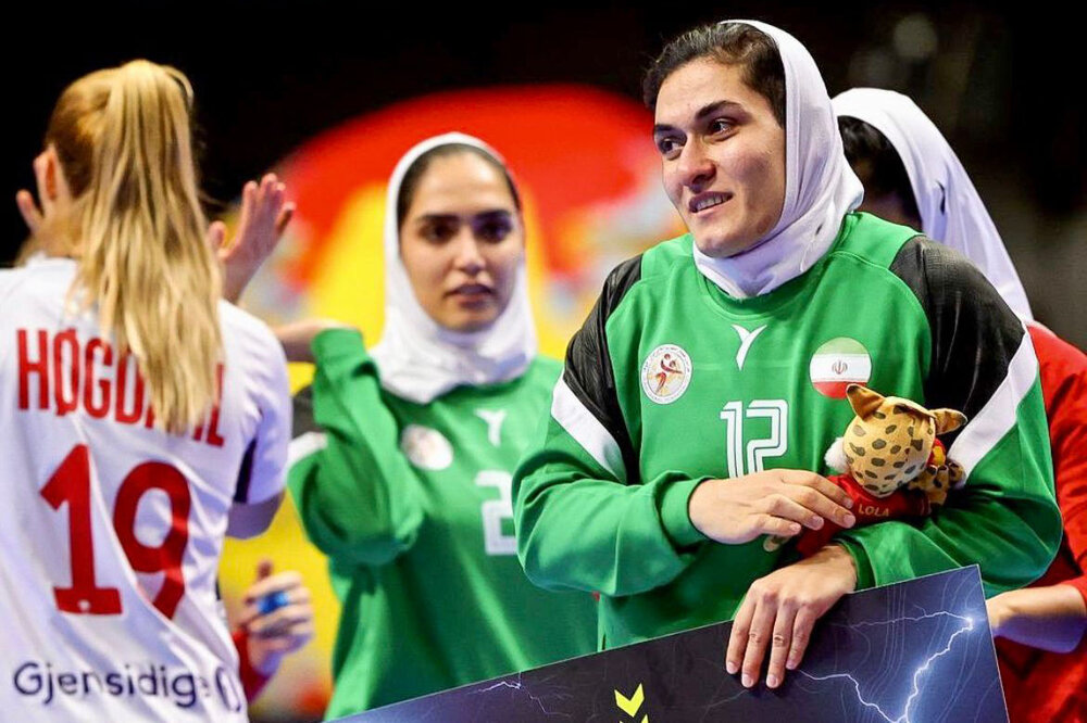 بهترین بازیکن تیم‌های هندبال ایران و آنگولا انتخاب شد