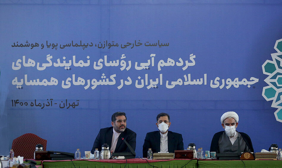 وزیر فرهنگ بر ضرورت توجه به تصمیمات دولت تاکید کرد 