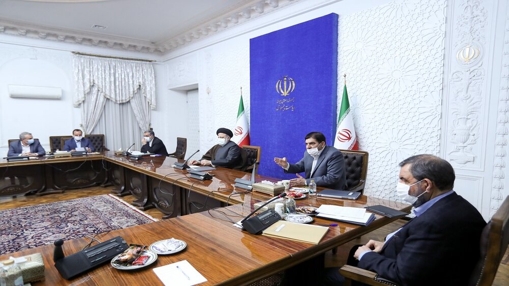 رئیسی: وزارت بهداشت و بانک مرکزی از تقویت ذخایر دارویی کشور پشتیبانی کنند 