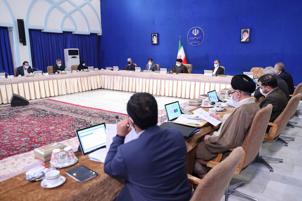 مواد معدنی و محصولات نفتی و گازی مشمول مالیات بردرآمد صادرات شد