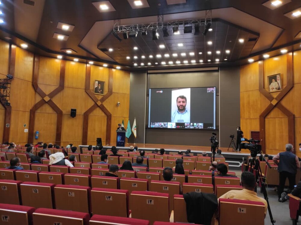 با رویکرد تحولی در جذب بیمه‌شدگان حرکت می‌کنیم