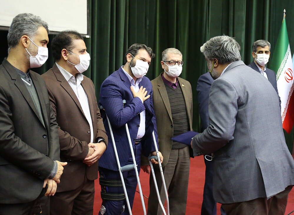 پژوهش، مصداق مجاهدت در رفتار و کار است