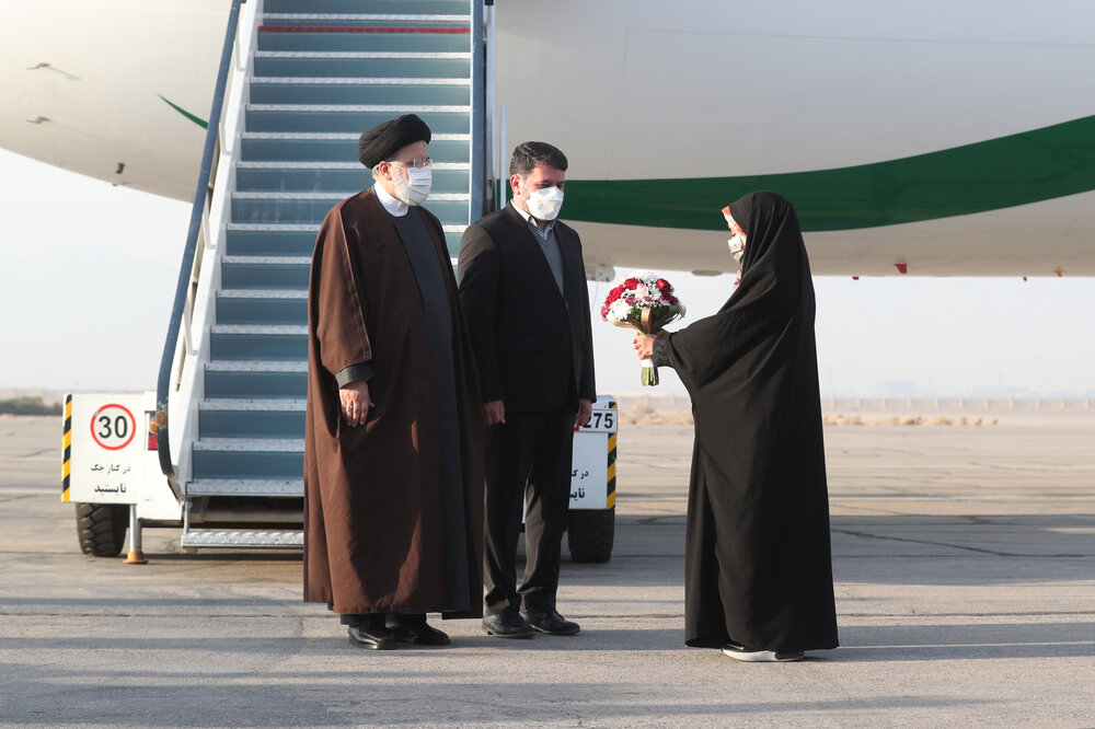 رئیس جمهور وارد استان یزد شد