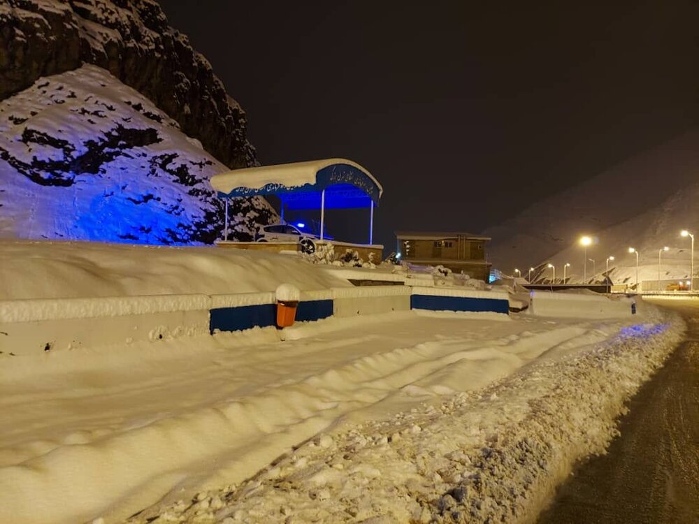 جاده کرج - چالوس و آزادراه تهران - شمال بسته شد