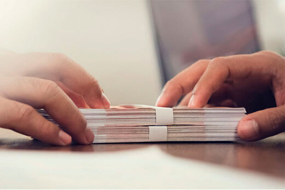 حذف ضامن از تسهیلات زیر ١٠٠ میلیون تومانی بانک صادرات ایران
