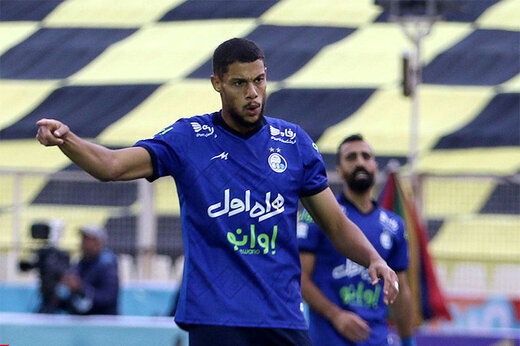 رکورد ژستد با لباس استقلال+عکس