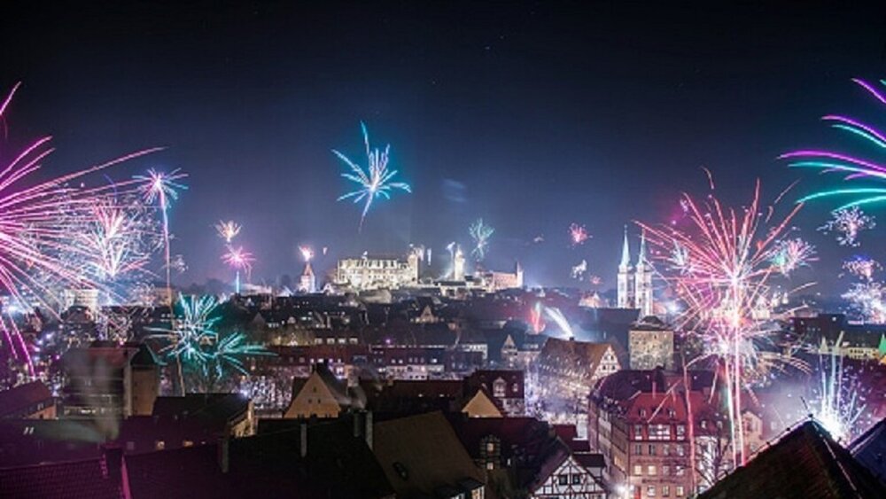 کشته شدن دو تن در پی آتش بازی‌های سال نو در آلمان و اتریش
