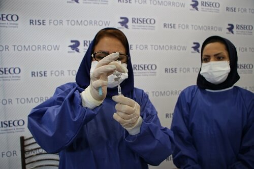 تاکید بر واکسیناسیون به ویژه تزریق دوز سوم برای مقابله با سویه جدید اومیکرون
