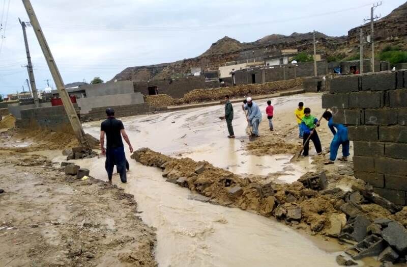 تمام روستاهای ریگان در محاصره آب/ فرماندار درخواست امدادهوایی کرد
