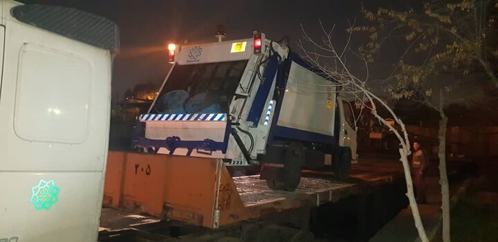 اعزام تجهیزات فنی شهرداری تهران برای کمک به سیل‌زدگان کنارک