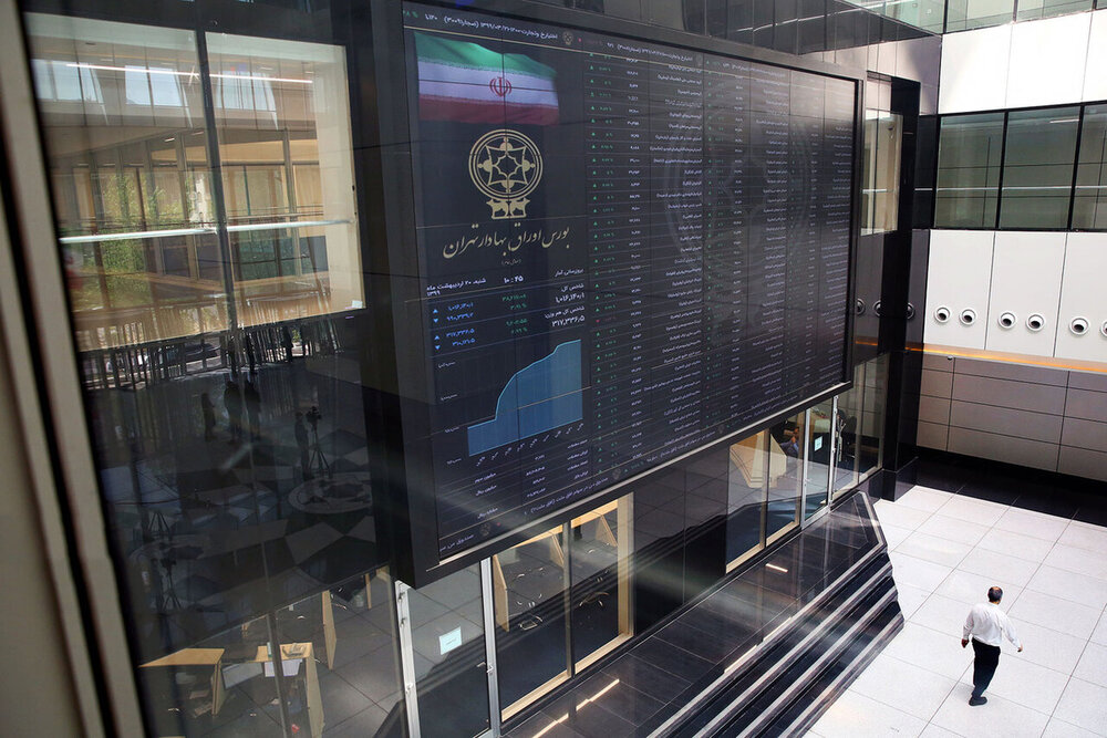 افزایش دامنه نوسان به ١٠ درصد در سال ۱۴۰۱