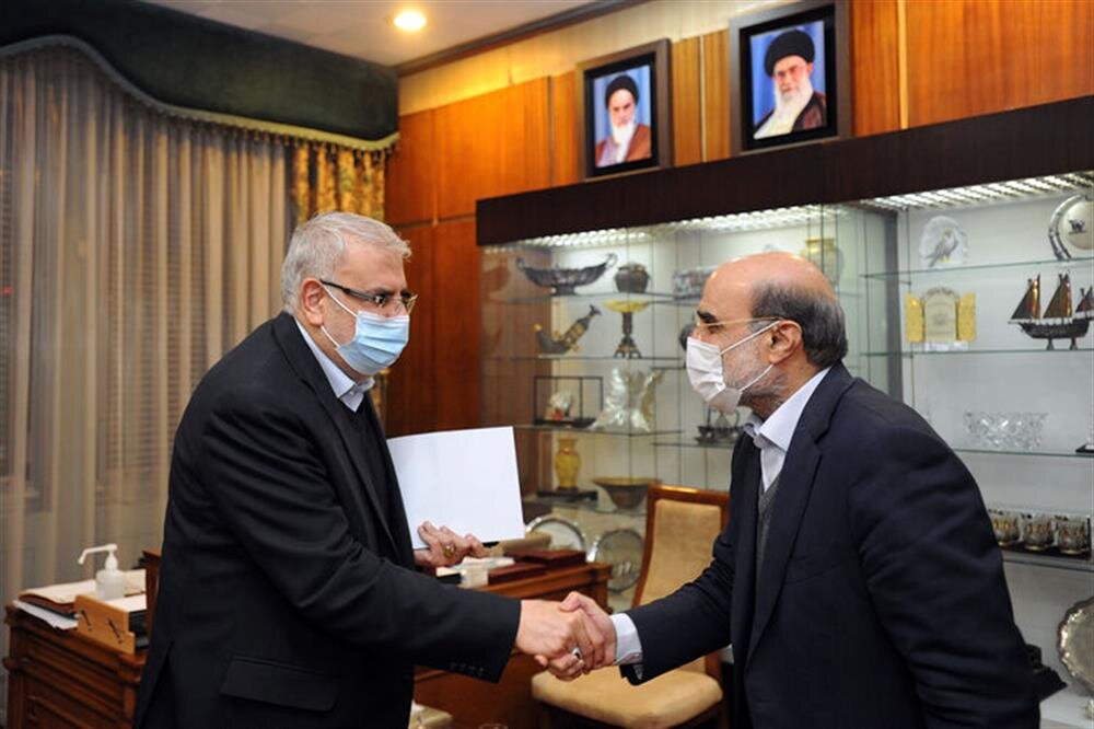 تأکید وزیر نفت بر افزایش همکاری هلدینگ خلیج‌فارس و صندوق بازنشستگی نفت