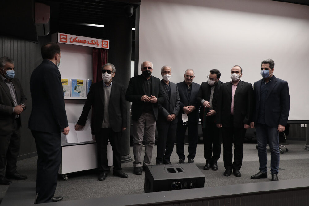 شماره نخست «نسل مانا» رونمایی شد