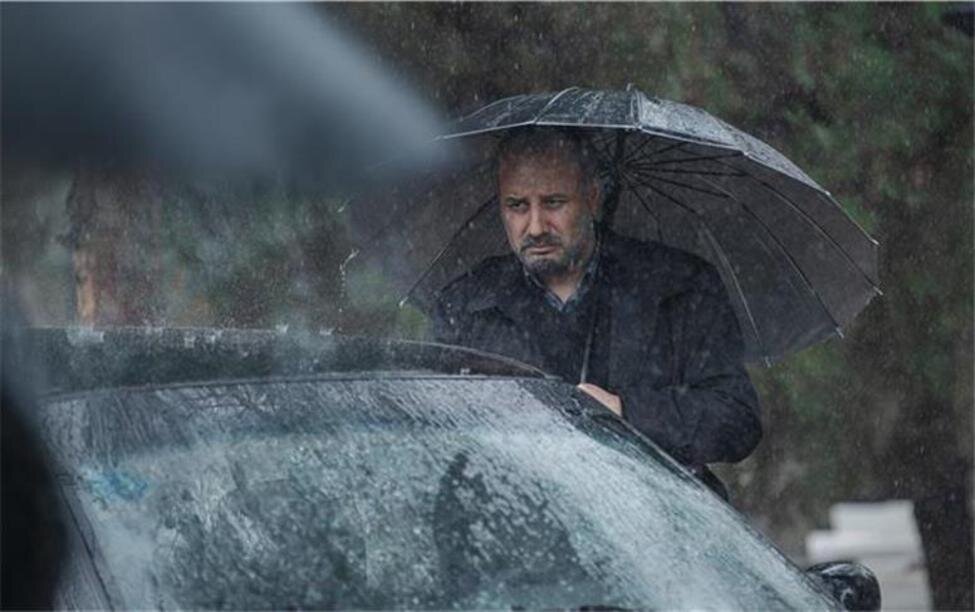 بازی تمام نشدنی «جواد عزتی» و پیش‌بینی برندگان «سیمرغ چهلم»
