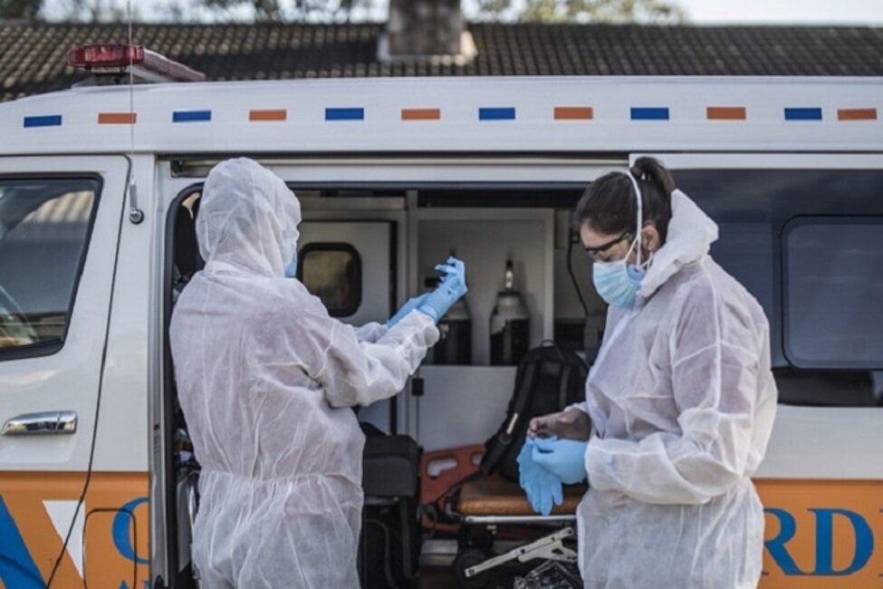 خطر سبقت تلفات امیکرون از دلتا در آمریکا/ تاخت‌وتاز امیکرون در اروپا و کمبود پرسنل درمانی