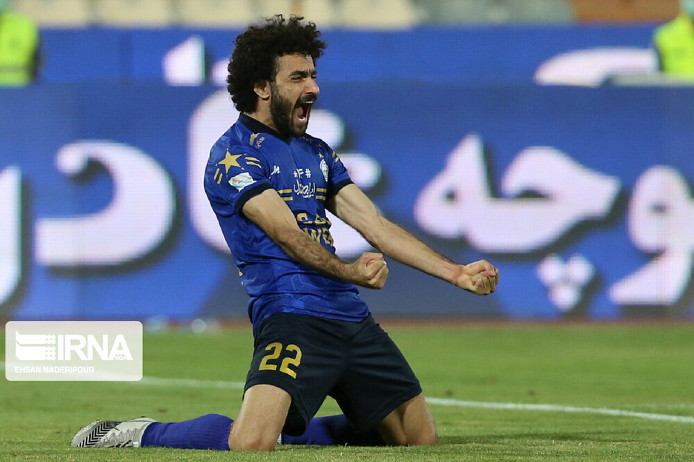 تیم هوادار یک بازیکن استقلالی جذب کرد