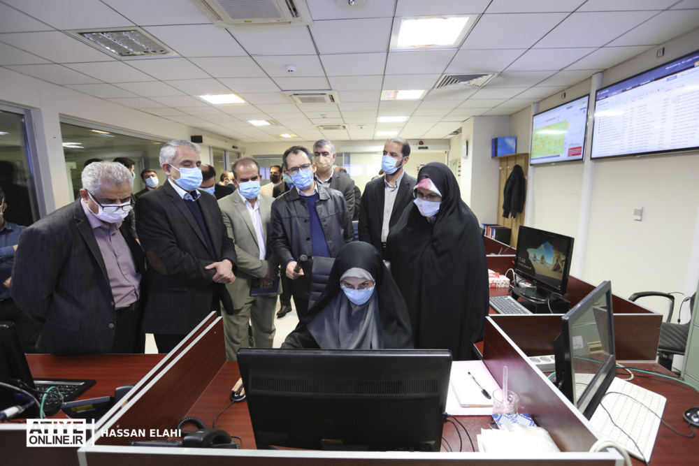 بازدید زهره الهیان نماینده محترم مجلس شورای اسلامی از دیتا سنتر سازمان تامین اجتماعی